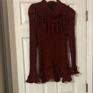 Chic Maroon Fringed Women's Turtleneck Sweater